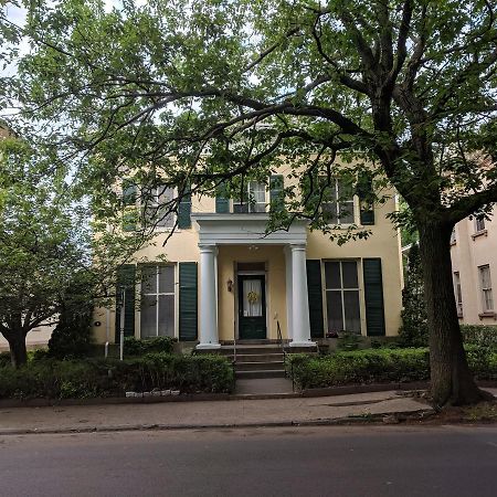 The Historic Mansion Hotel New Haven Bagian luar foto